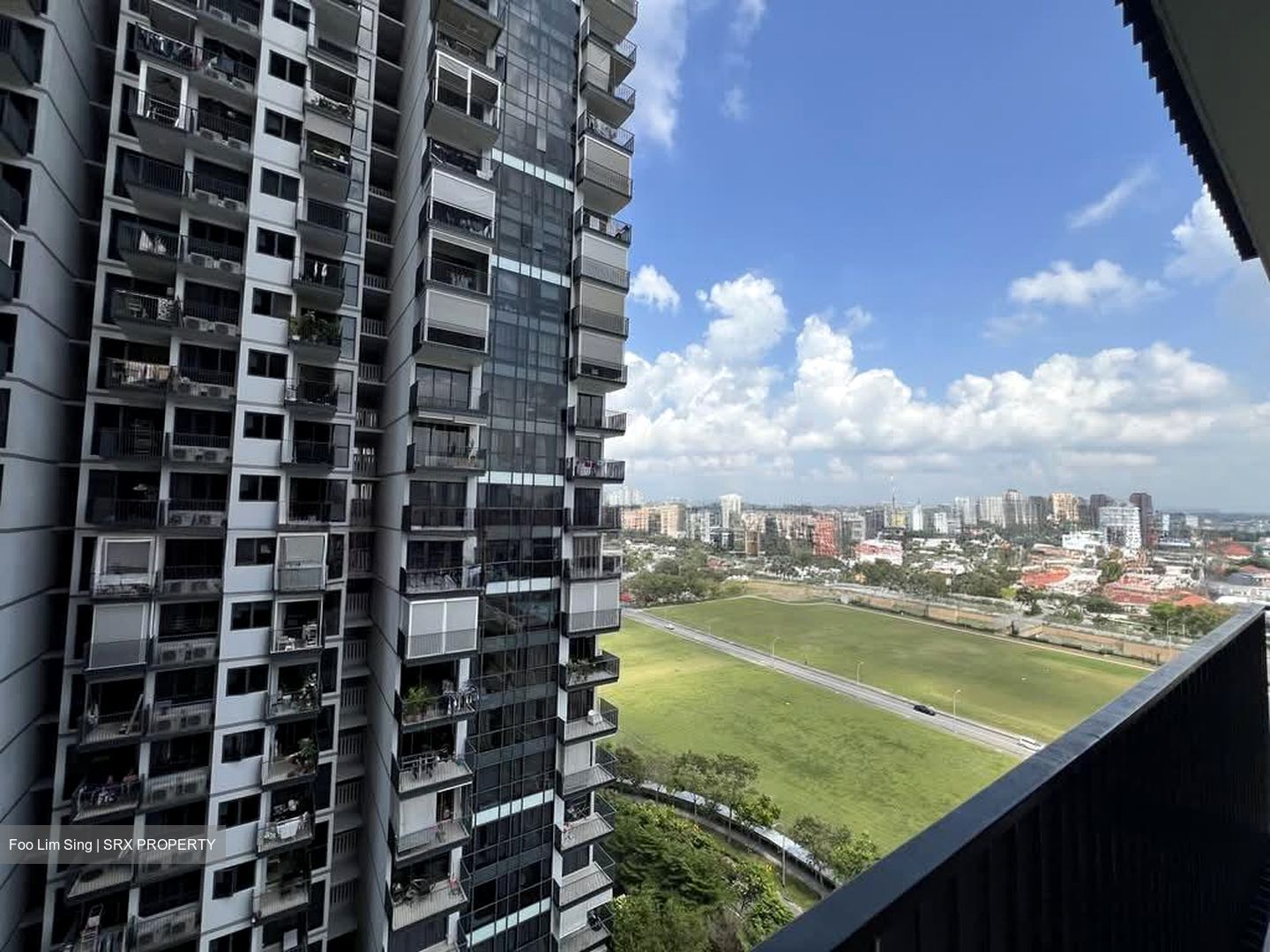 Sky Vue (D20), Condominium #588738021